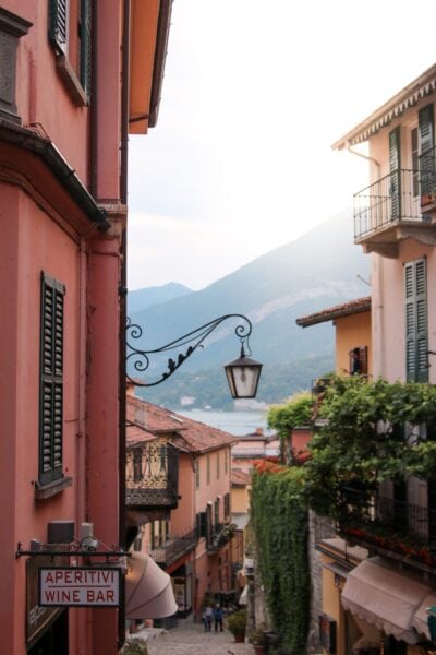Planning a wedding lake como
